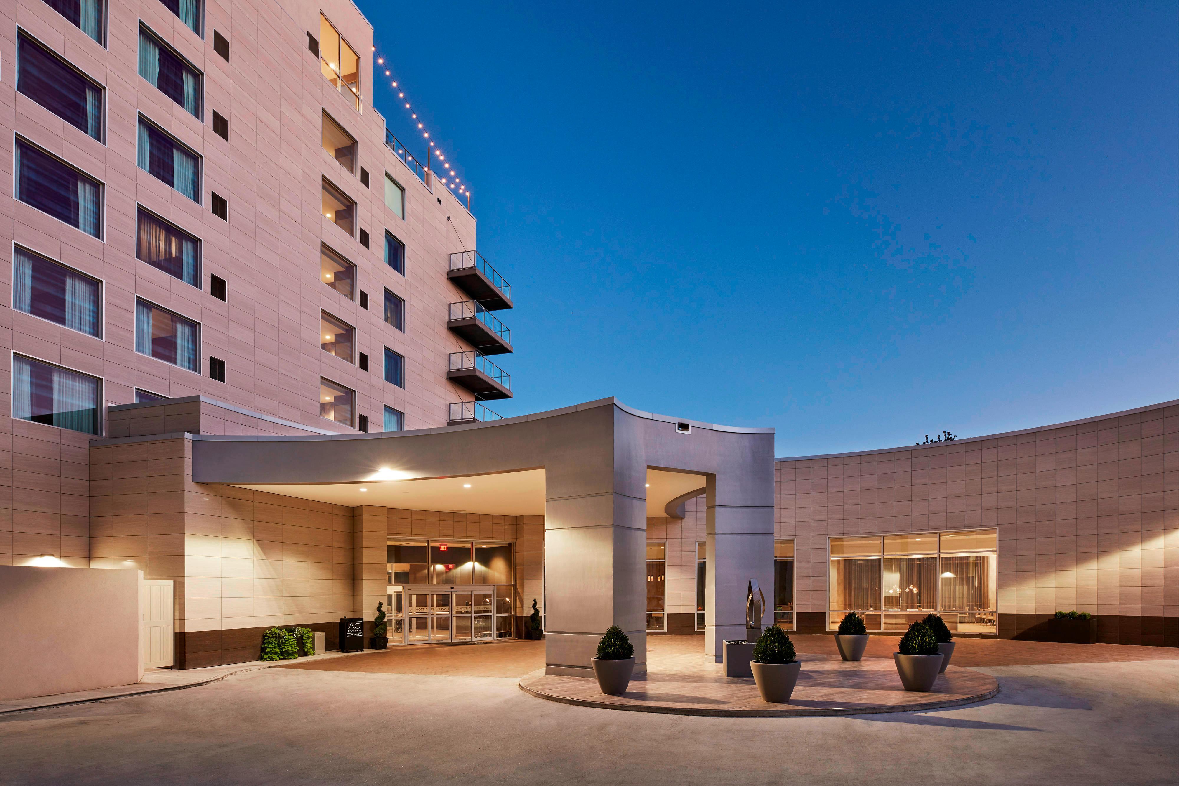 Ac Hotel By Marriott Cincinnati At The Banks Exterior foto