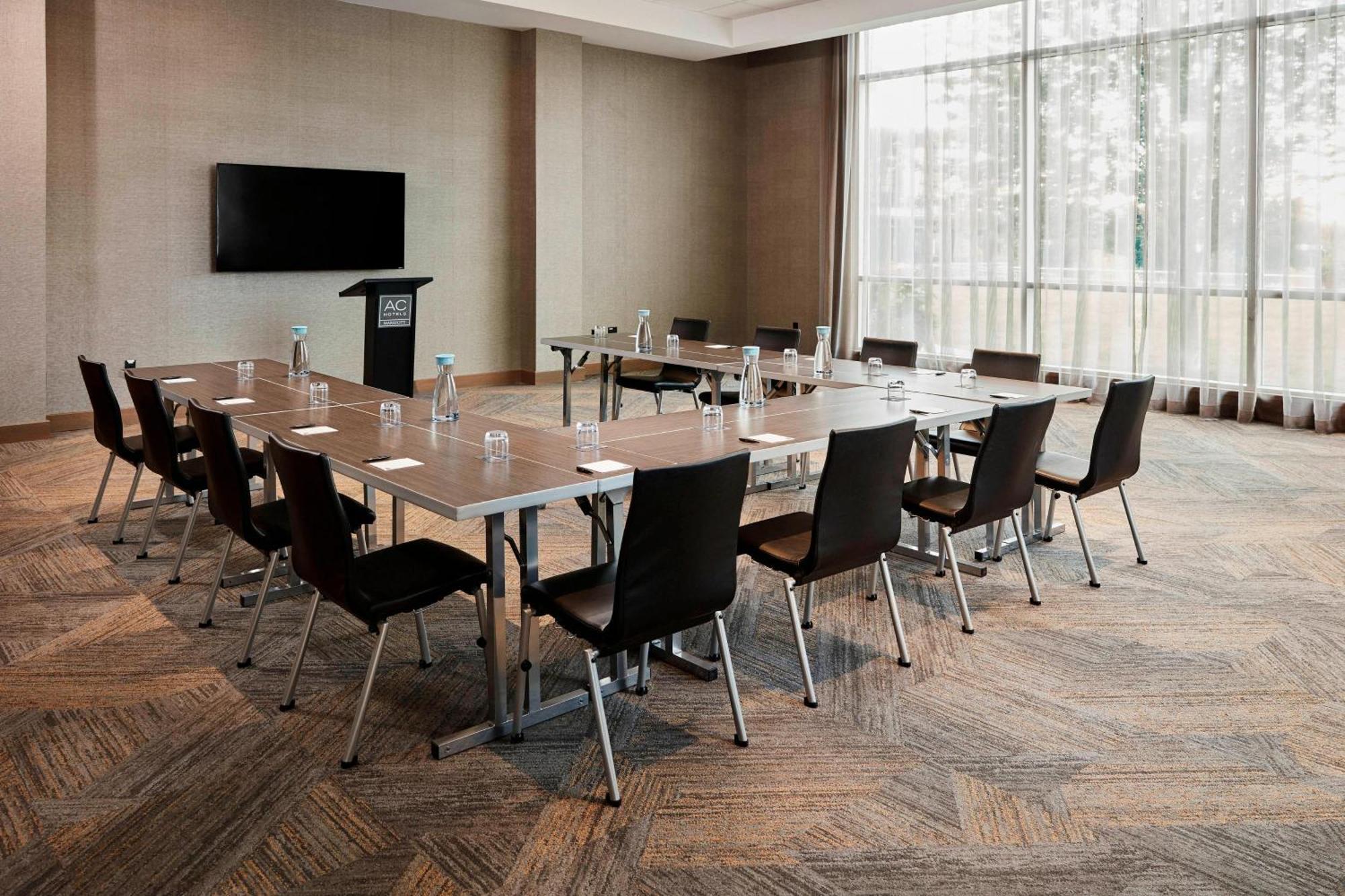 Ac Hotel By Marriott Cincinnati At The Banks Exterior foto