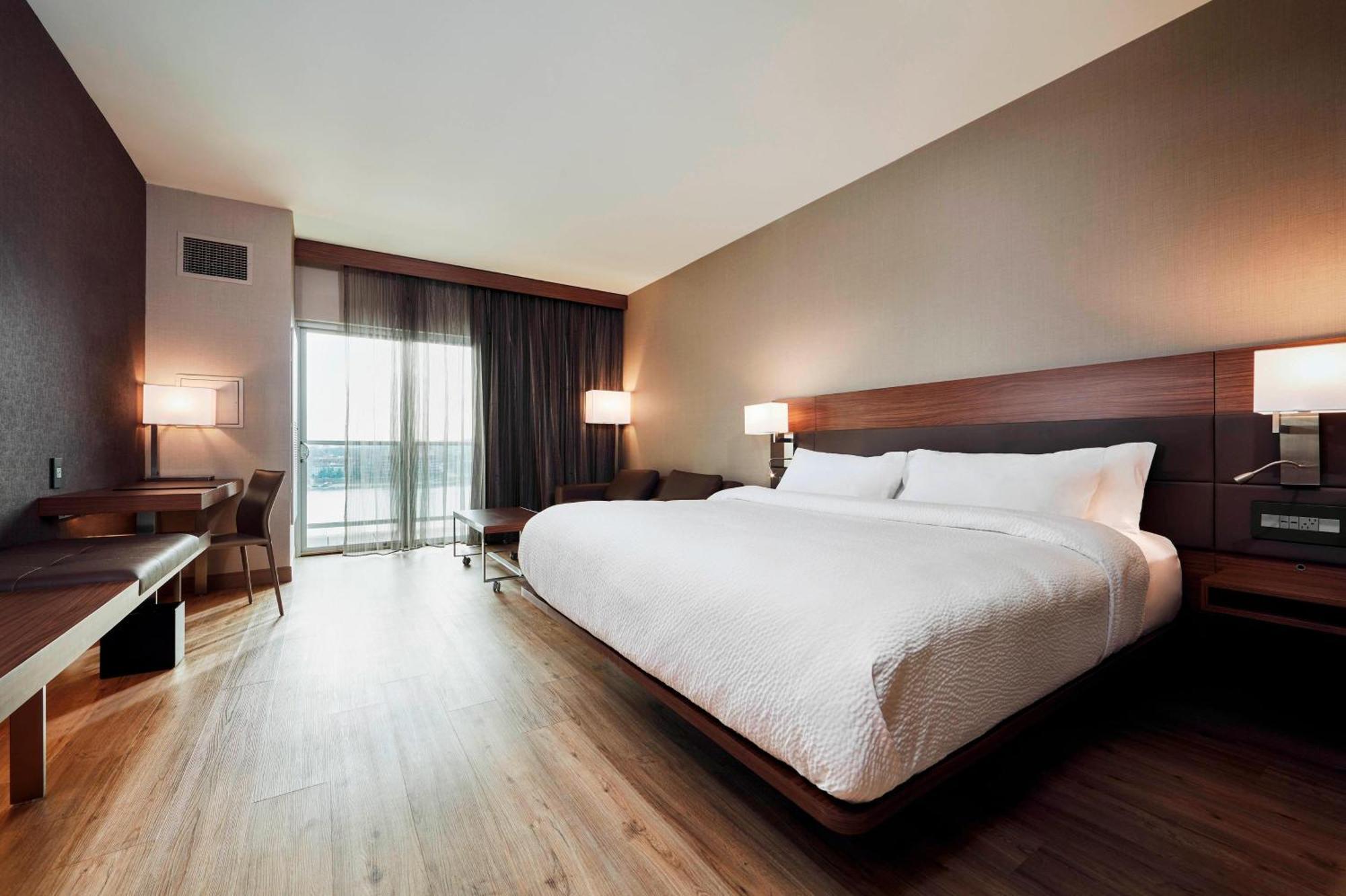 Ac Hotel By Marriott Cincinnati At The Banks Exterior foto